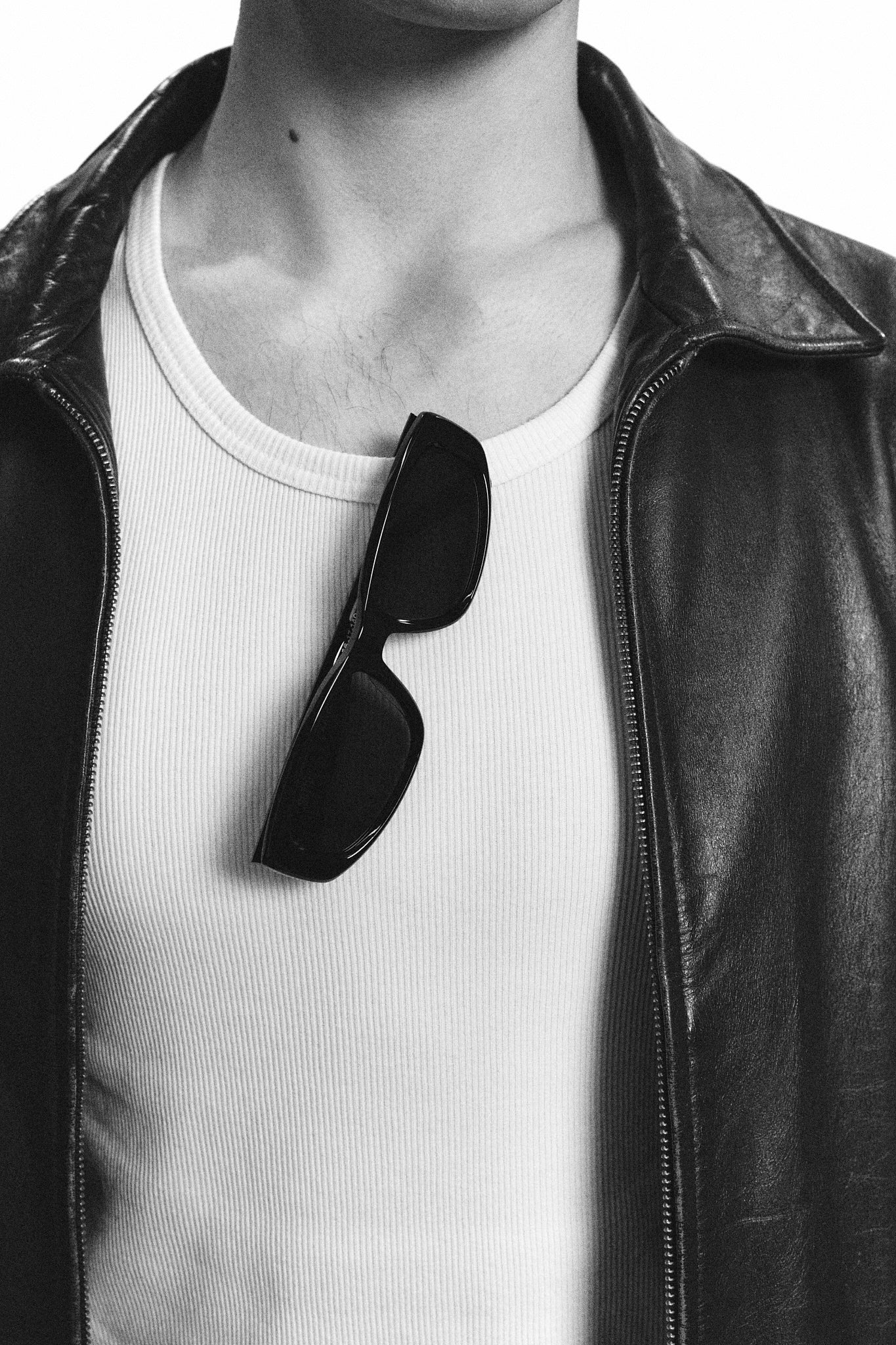 Close up Havlock black GRAIN.jpg__PID:b17327a9-7e0b-41a6-84aa-1edda7a1402e